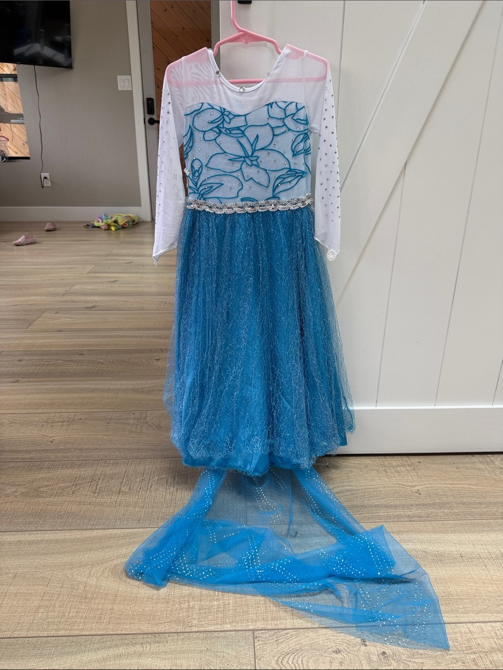 Source Unknown Blue and White Girls' Sparkle Princess Costume Dress